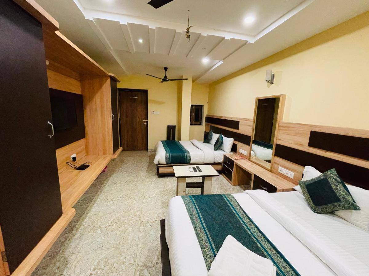 Hotel Augusto Βαρανάσι Εξωτερικό φωτογραφία
